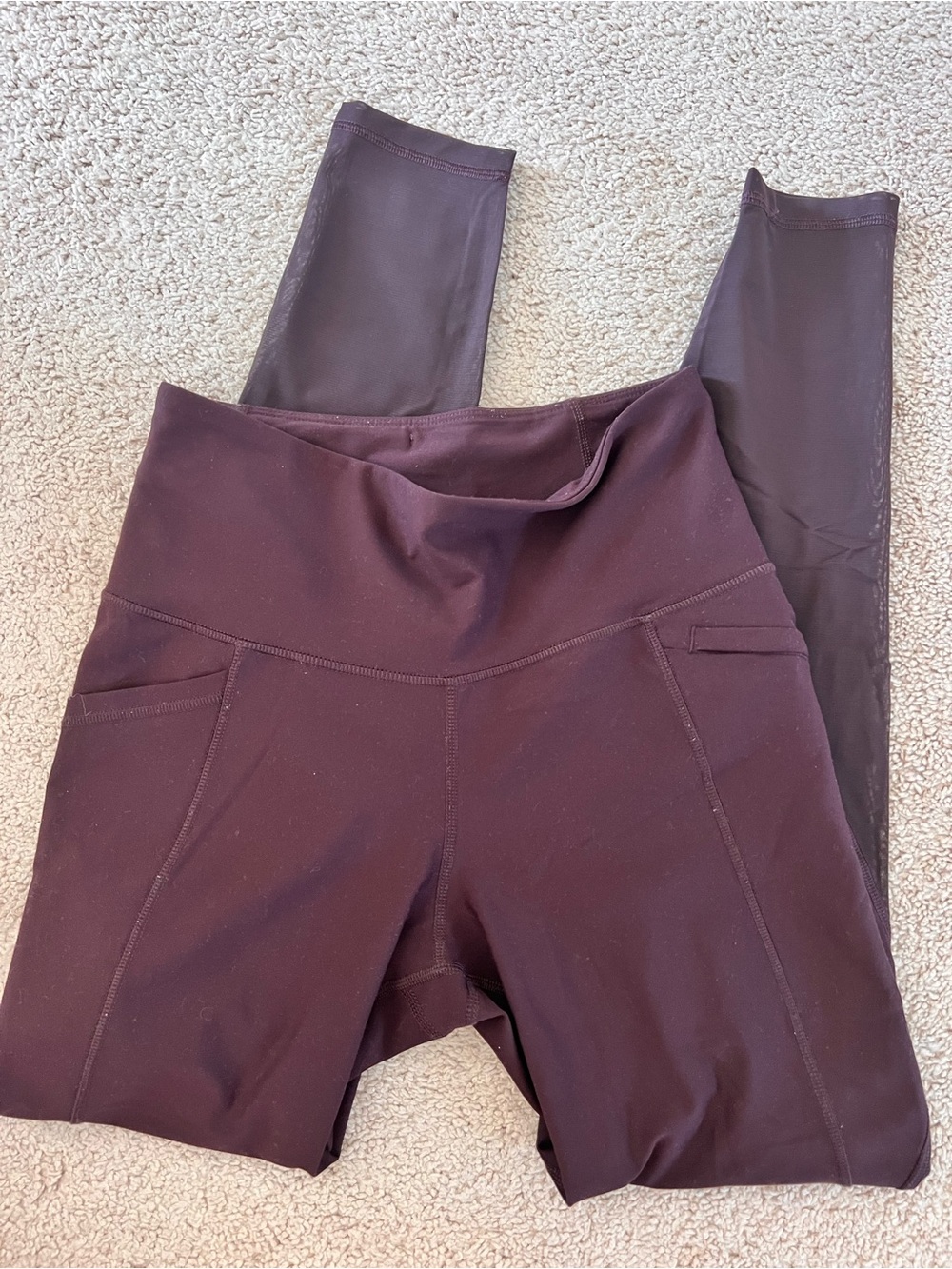 High-Waist Plum Go Dry Leggings with Side Pockets
